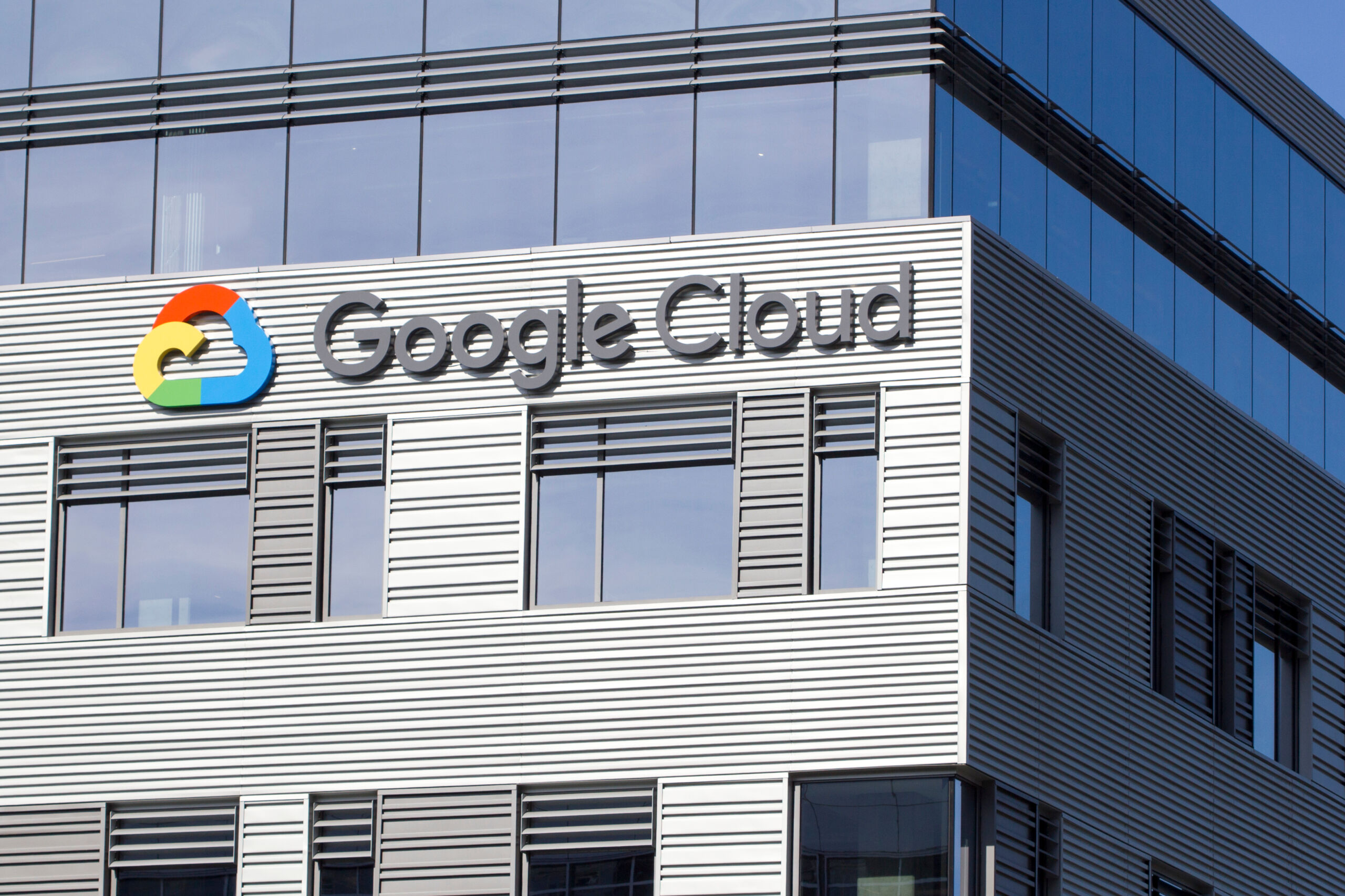 Google Cloud Platform to wiele us艂ug pomagaj膮cych tworzy膰 us艂ugi i aplikacje