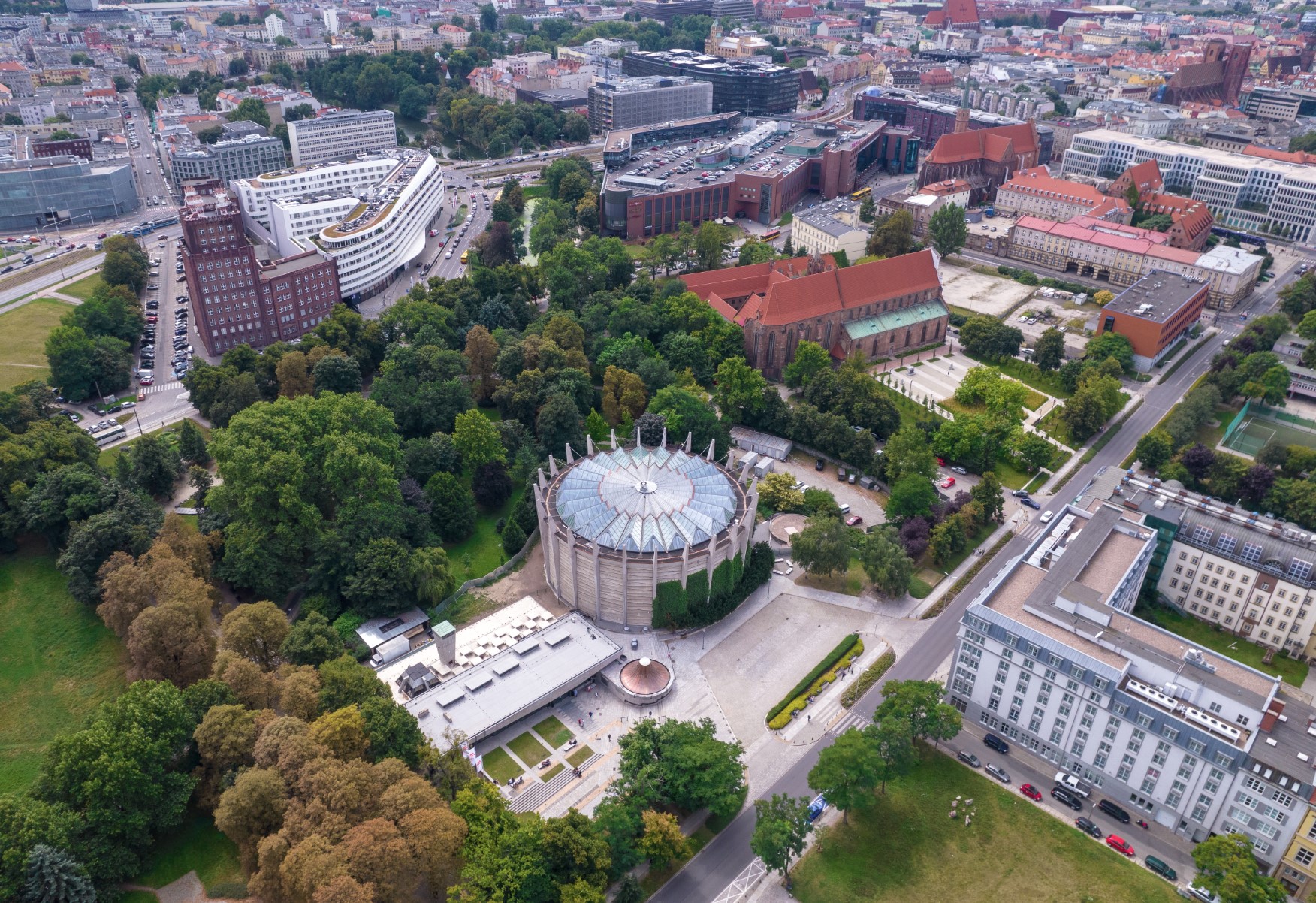 Wrocław, życie po godzinach / Fot. Olivier Uchmanski, Shutterstock.com