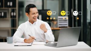 Informacja zwrotna: feedback dla pracowników / Fot. mrmohock, Shutterstock.com
