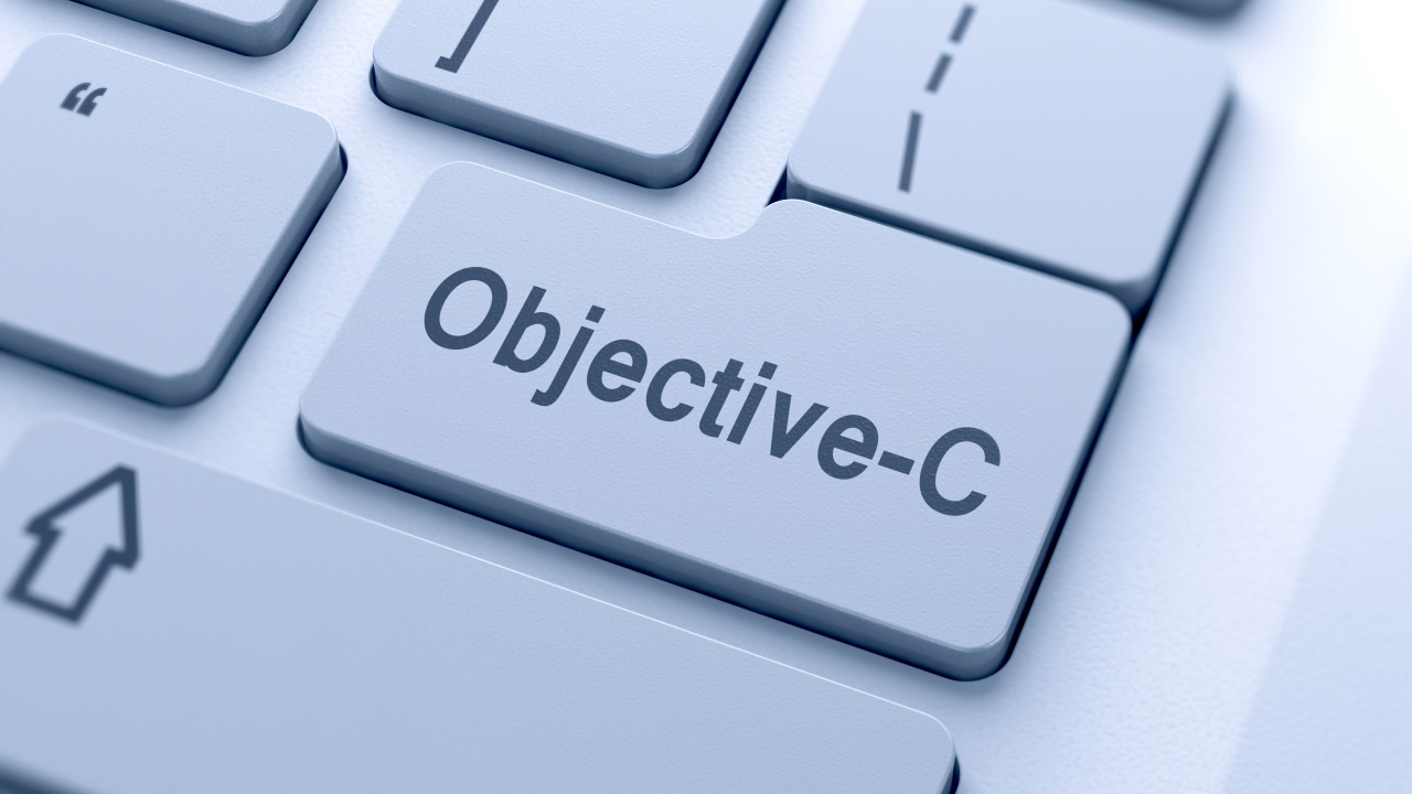 Objective C: tworzenie aplikacji na iOS, historia, cechy, porownanie / Fot. dencg, Shutterstock.com