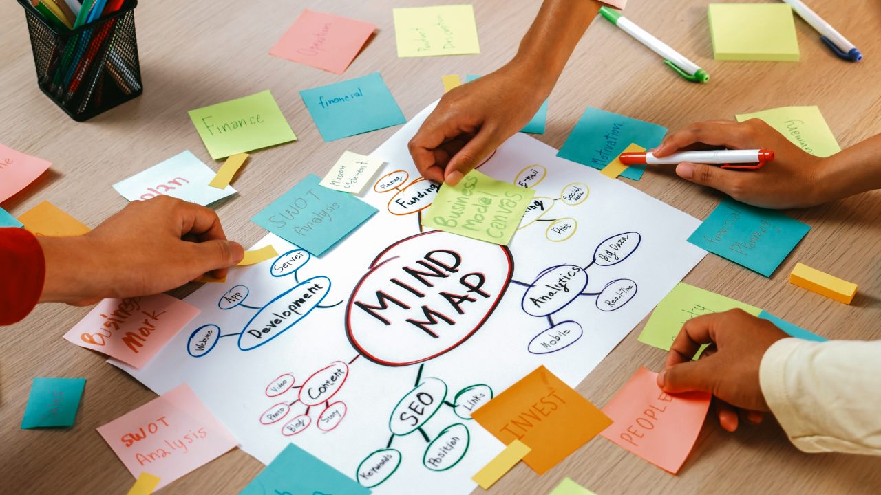 design-thinking-rozwoj-startupu-podejscie-technologie-przydatne-narzedzia / Fot. Beautrium, Shutterstock.com