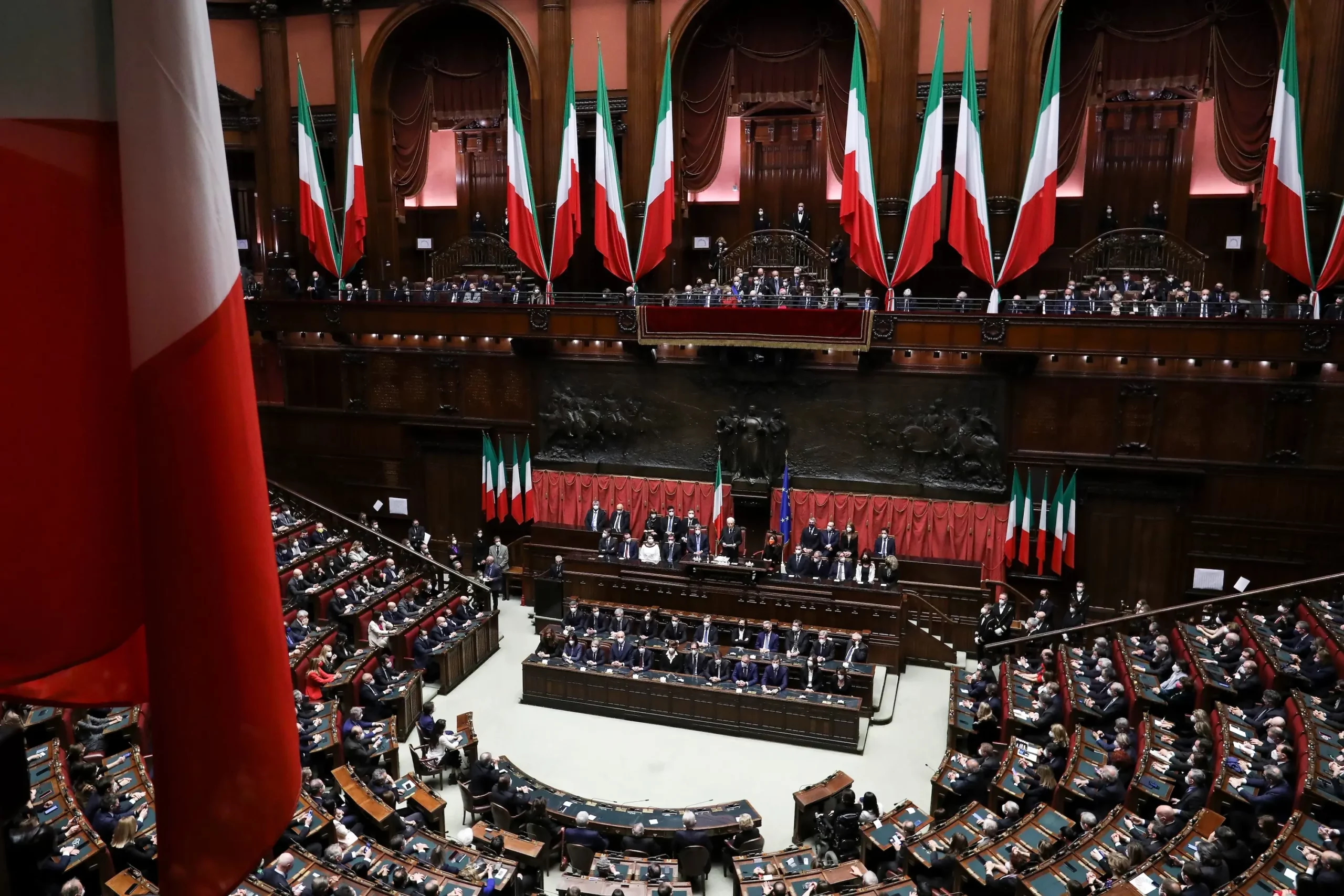 parlament włoski będzie głosował nad projektem ustawy o ai