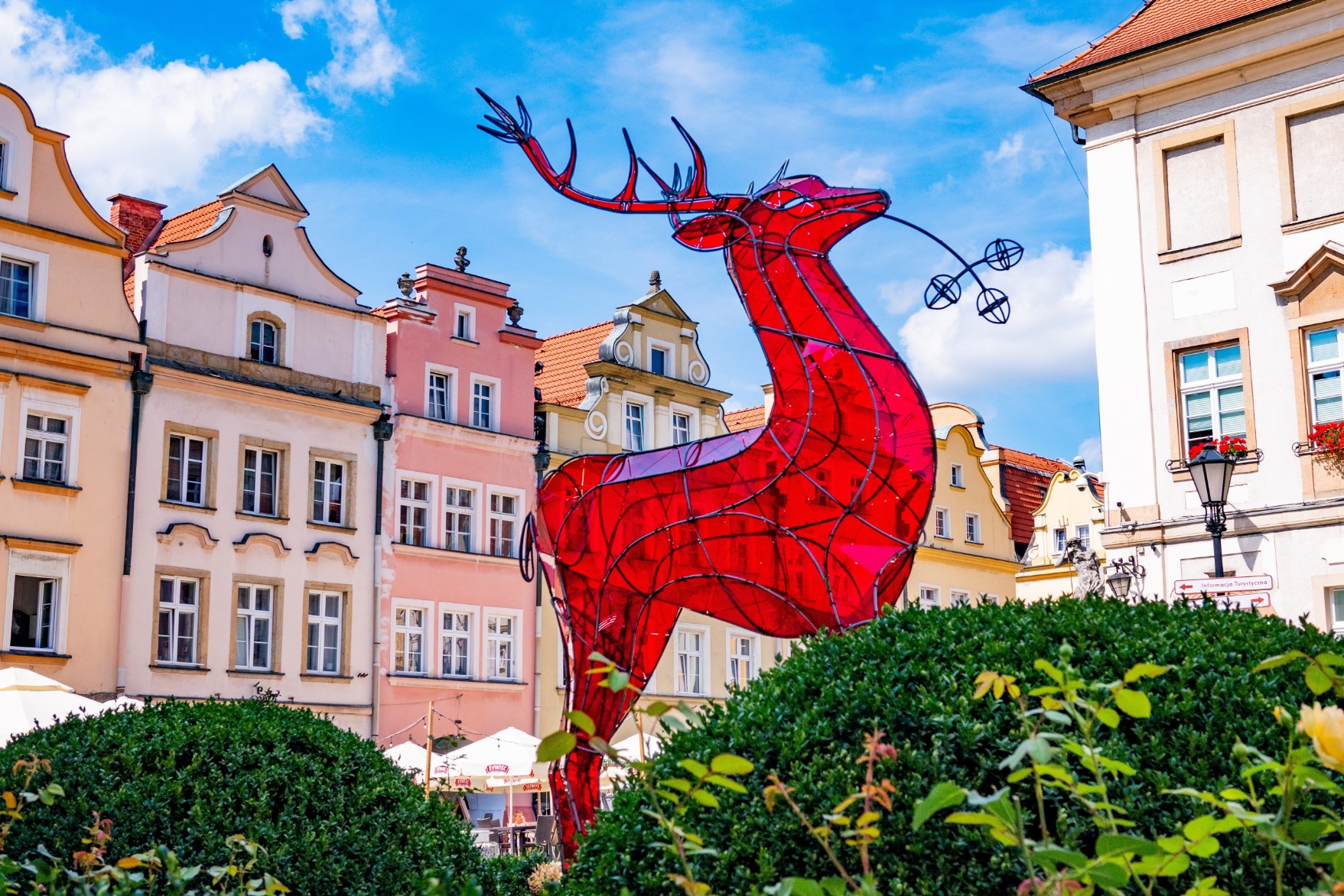 Praca w Jeleniej Górze. Gdzie jej szukać? / Fot. photomaster, Shutterstock.com